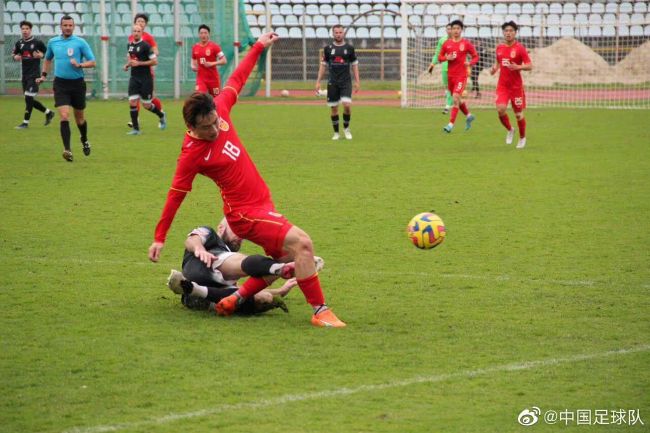 这一次花光所有的钱、被逼无奈来美国的经历让她明白一件事，人在任何时候都不能没钱，否则的话，就算你住汤臣一品、开劳斯莱斯，你该吃不上饭还是吃不上。